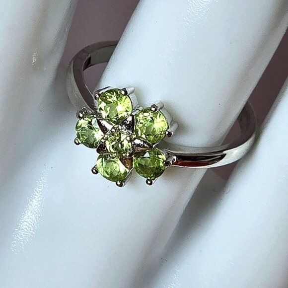 925 Sterling Silver Ring 6.75, Earrings, Pendant with Natural Peridot Gem - Picture 10 of 14